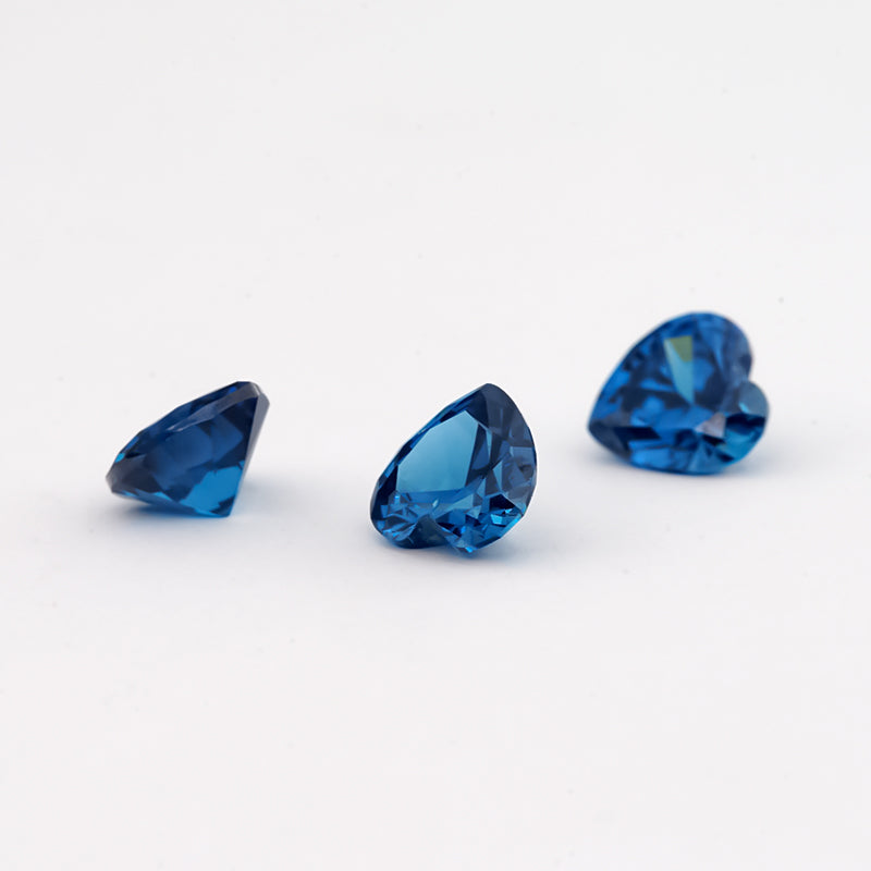 Size 3x3-10x10mm 5A Heart Cut Blue CZ Stone Loose Cubic Zirconia Synthetic Gemstone for Jewelry