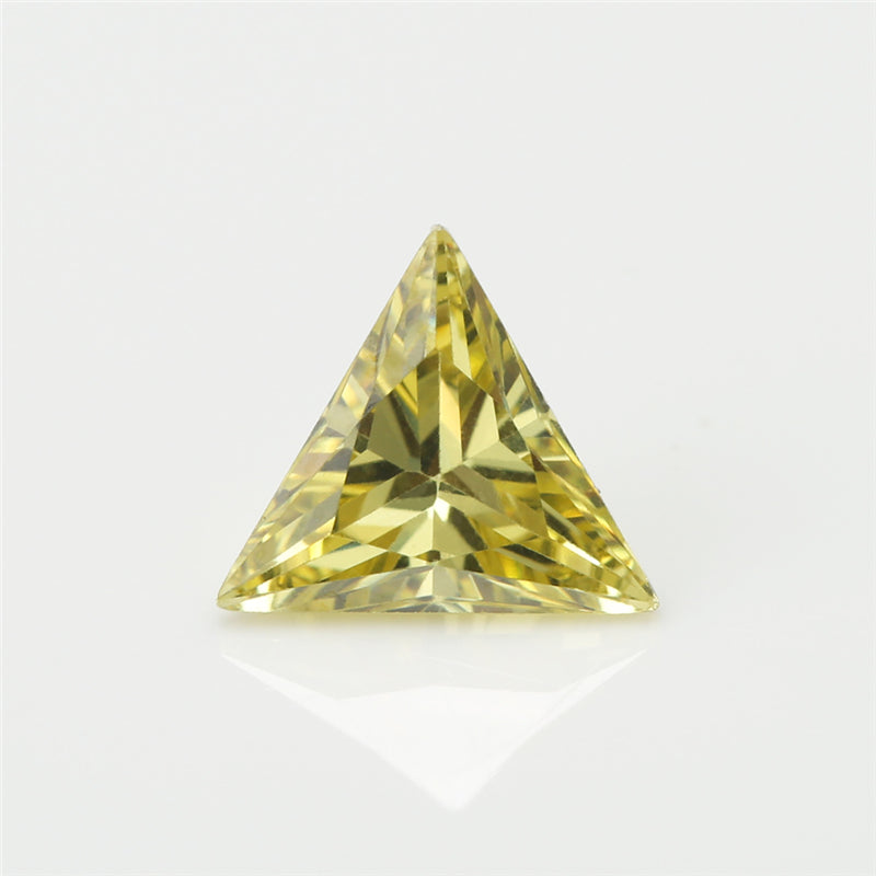 50pcs 3x3~10x10mm 5A Triangle Cut Cut Olive Yellow CZ Stone Loose Cubic Zirconia Synthetic Gemstone for Jewelry