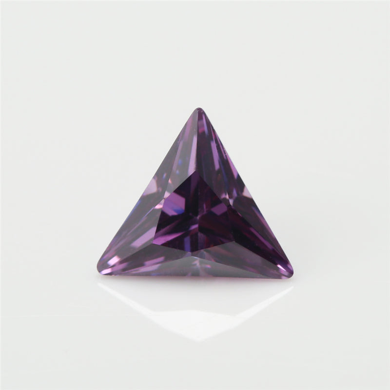 50pcs 3x3~10x10mm 5A Triangle Cut Cut Amethyst Color CZ Stone Loose Cubic Zirconia Synthetic Gemstone for Jewelry