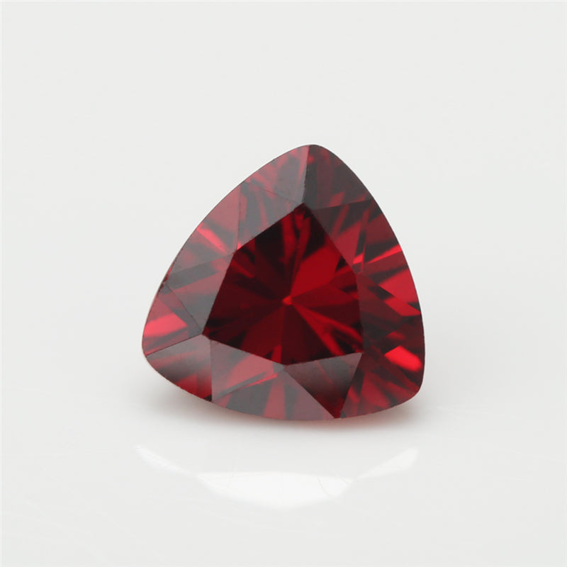 50pcs 3x3~10x10mm 5A Trillion Cut Cut Garnet Color CZ Stone Loose Cubic Zirconia Synthetic Gemstone for Jewelry