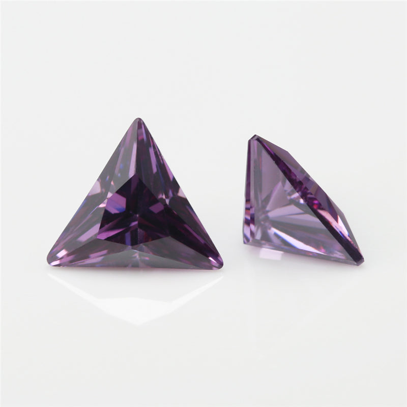 50pcs 3x3~10x10mm 5A Triangle Cut Cut Amethyst Color CZ Stone Loose Cubic Zirconia Synthetic Gemstone for Jewelry