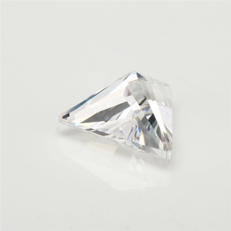 50pcs 3x3~10x10mm 5A Triangle Cut White CZ Stone Loose Cubic Zirconia Synthetic Gemstone for Jewelry