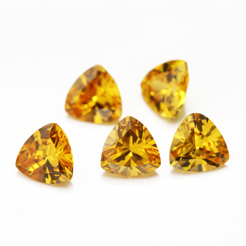 50pcs 3x3~10x10mm 5A Trillion Cut Cut Golden Yellow CZ Stone Loose Cubic Zirconia Synthetic Gemstone for Jewelry