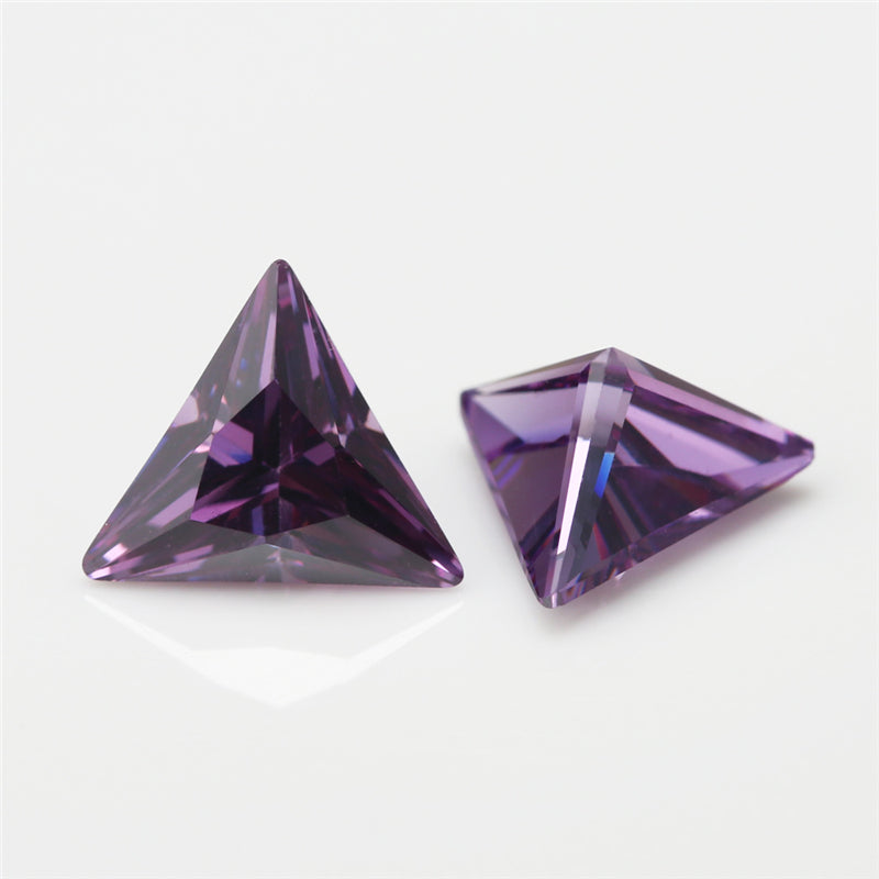 50pcs 3x3~10x10mm 5A Triangle Cut Cut Amethyst Color CZ Stone Loose Cubic Zirconia Synthetic Gemstone for Jewelry