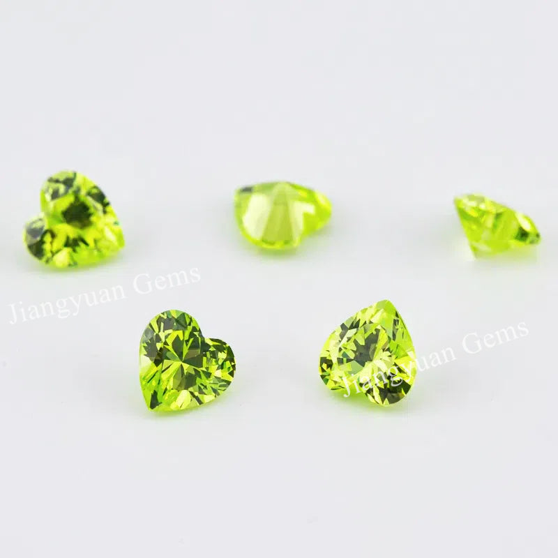 Size 3x3mm~10x10mm 5A Heart Cut Apple Green Cubic Zirconia Stone Loose CZ Synthetic Gemstone for Jewelry Making