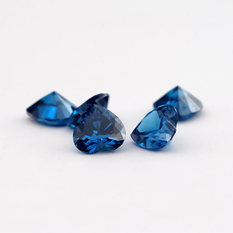 Size 3x3-10x10mm 5A Heart Cut Blue CZ Stone Loose Cubic Zirconia Synthetic Gemstone for Jewelry