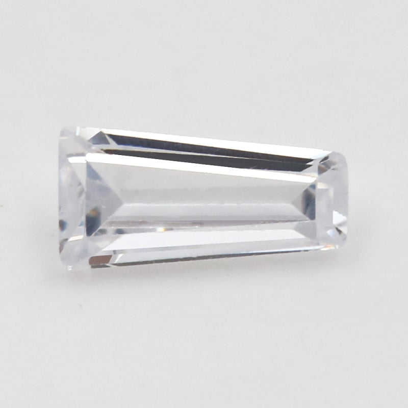 100pcs 2x1.5x1~6x3x2mm 5A Tapered Baguette White CZ Stone Loose Cubic Zirconia Synthetic Gemstone for Jewelry