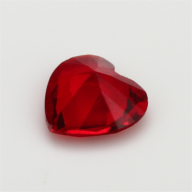 Size 3x3~10x10mm Heart Cut Garnet Color Glass Stone Loose Synthetic Gemstone for Jewelry