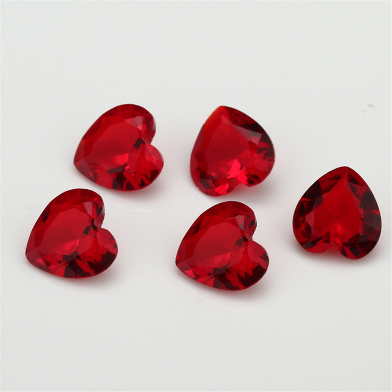 Size 3x3~10x10mm Heart Cut Garnet Color Glass Stone Loose Synthetic Gemstone for Jewelry