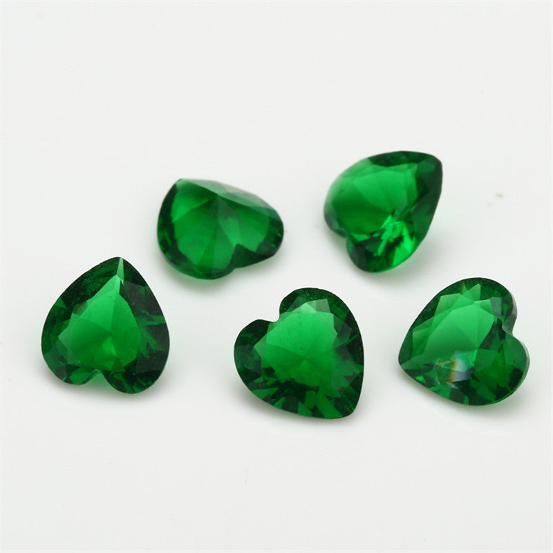 Size 3x3~10x10mm Heart Cut Green Glass Stone Loose Synthetic Gemstone for Jewelry