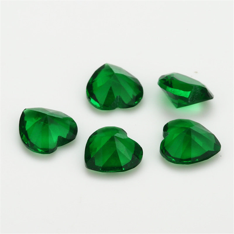 Size 3x3~10x10mm Heart Cut Green Glass Stone Loose Synthetic Gemstone for Jewelry