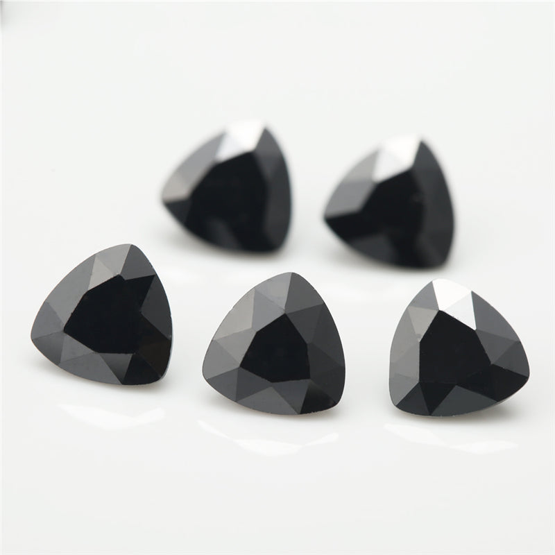 50pcs 3x3-10x10mm 5A Trillion Cut Cut Black CZ Stone Loose Cubic Zirconia Synthetic Gemstone for Jewelry