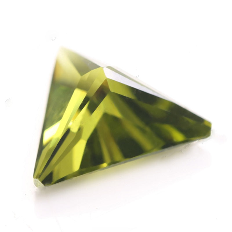 50pcs 3x3~10x10mm 5A Triangle Cut Olive Green CZ Stone Loose Cubic Zirconia Synthetic Gemstone for Jewelry